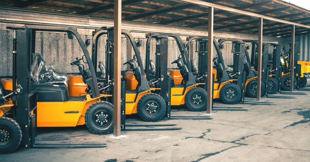 Benefits of knowing why businesses prefer to get used forklifts